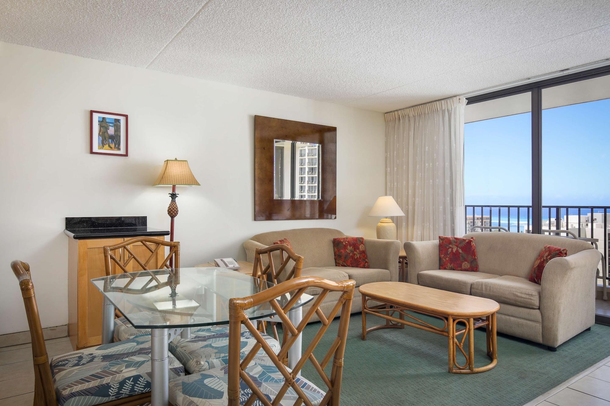 Aston At The Waikiki Banyan Aparthotel Хонолулу Екстериор снимка