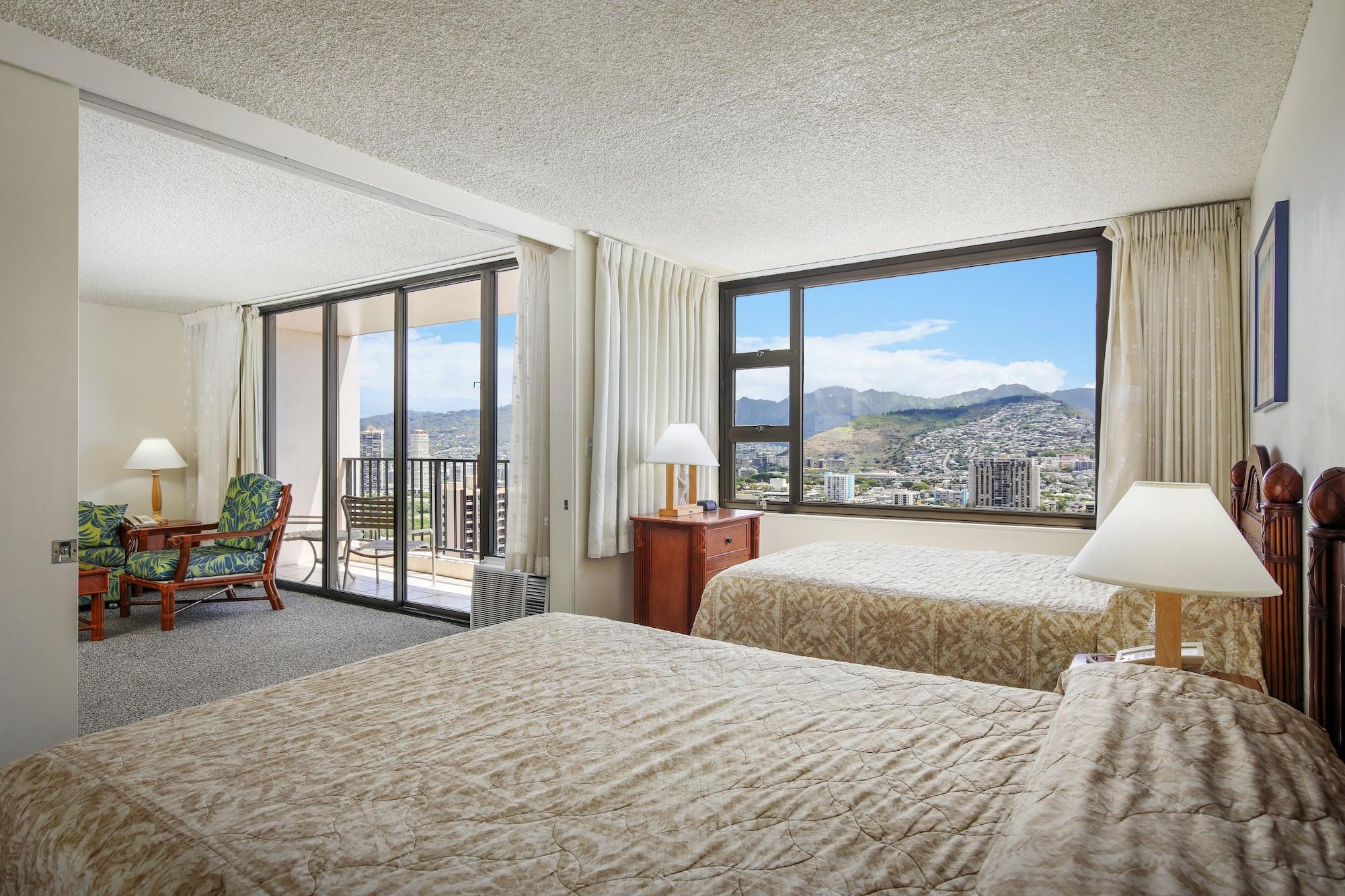 Aston At The Waikiki Banyan Aparthotel Хонолулу Екстериор снимка